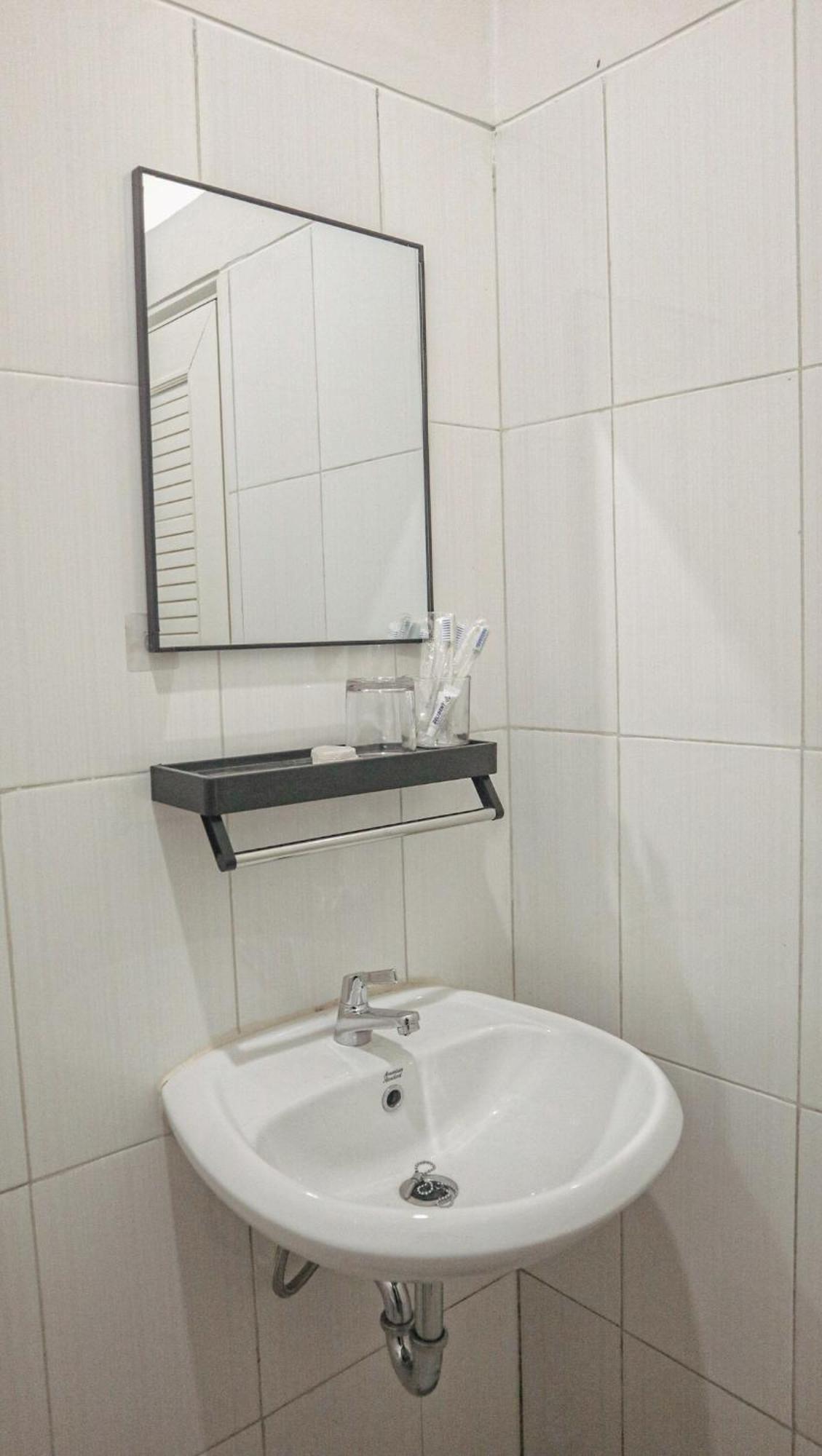 Villa Ku Villa Mu Semarang Exteriör bild