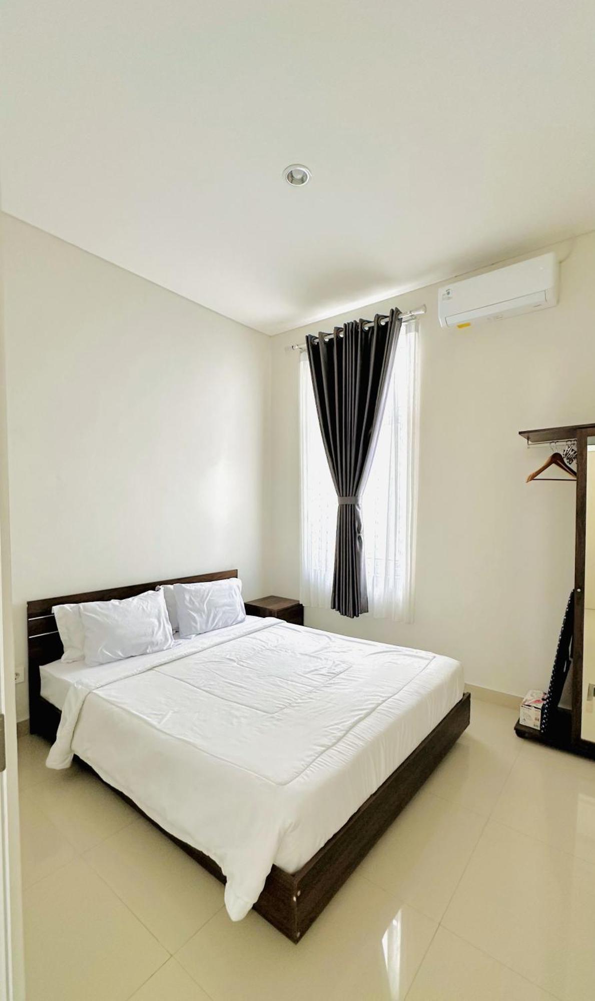 Villa Ku Villa Mu Semarang Exteriör bild